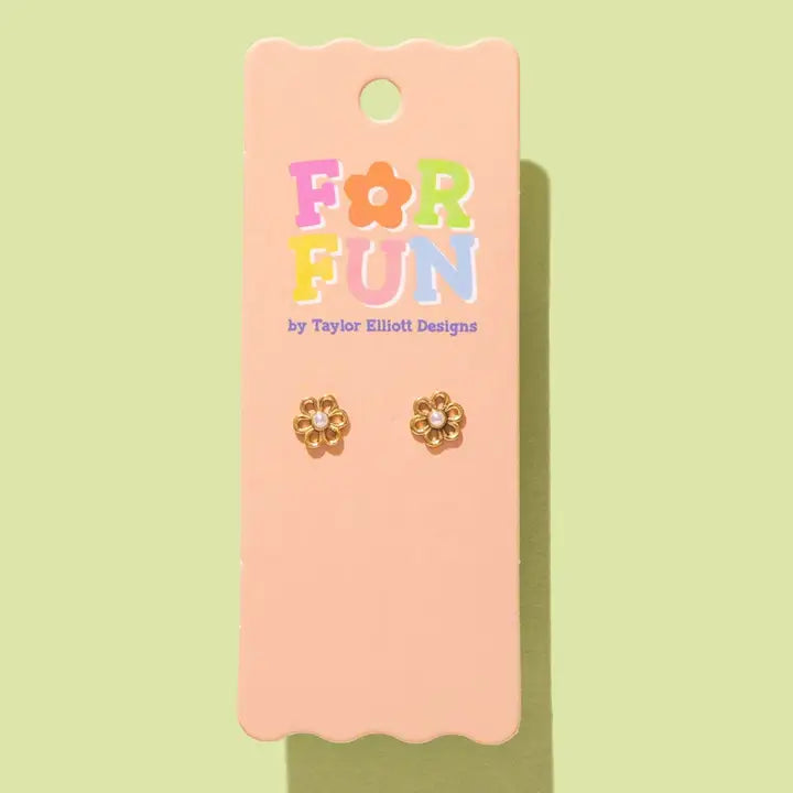 Stud Earrings | Gold + Pearl Flowers