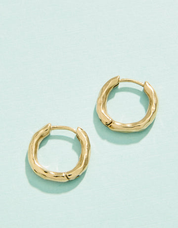 Moonglade Huggie Hoop Earrings 12mm Gold