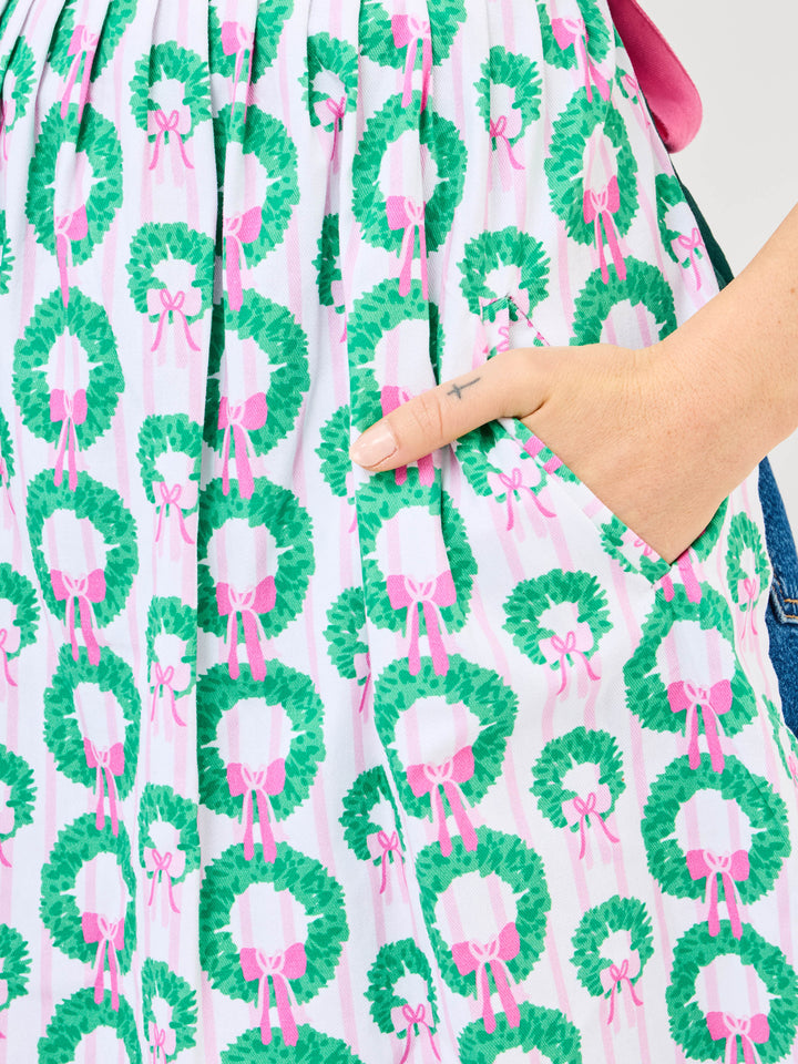 Adult Apron | Rosy Wreaths