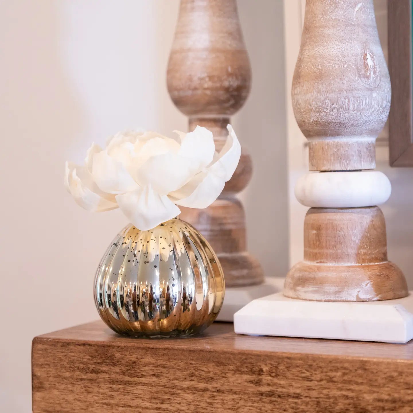 Sweet Grace | Flower Diffuser Metallic Vessel