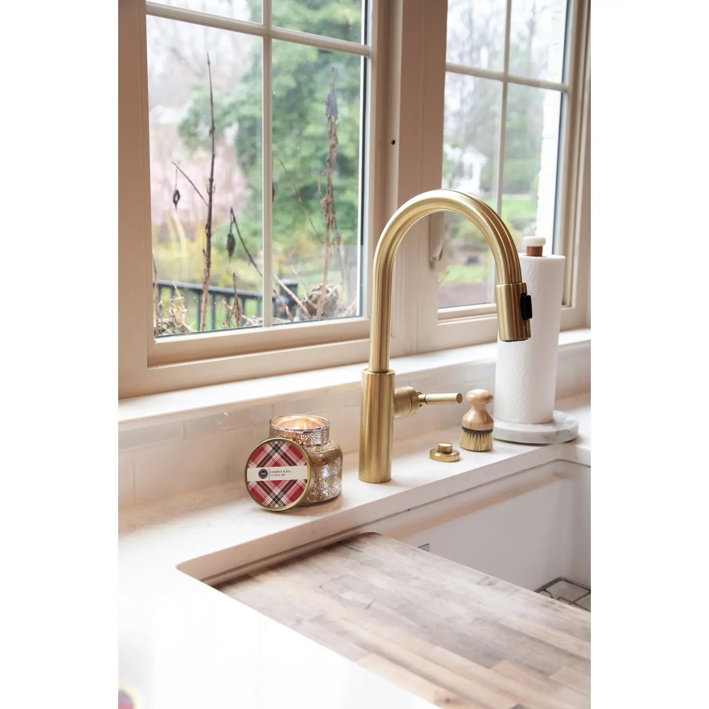 Comfort & Joy Holiday Jar Candle