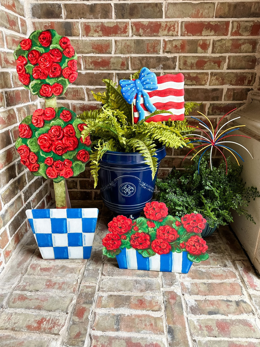 Stake/Decor | Striped Pot With Geraniums