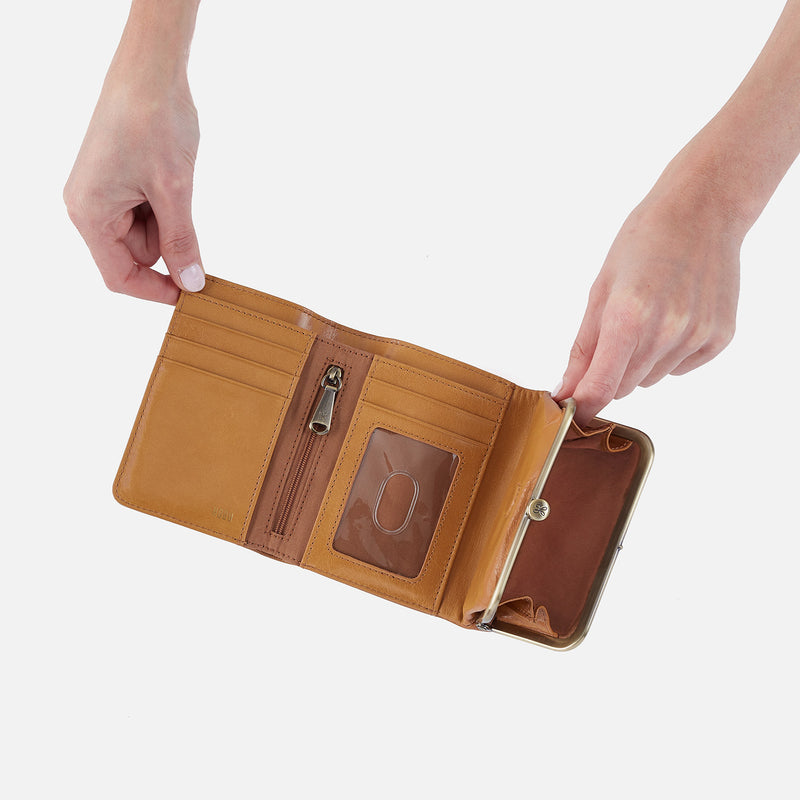 Robin | Compact Wallet | Natural