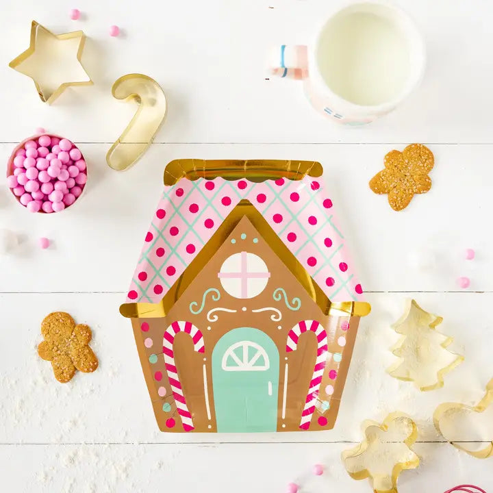 Paper Plates | Sweet Gingerbread House
