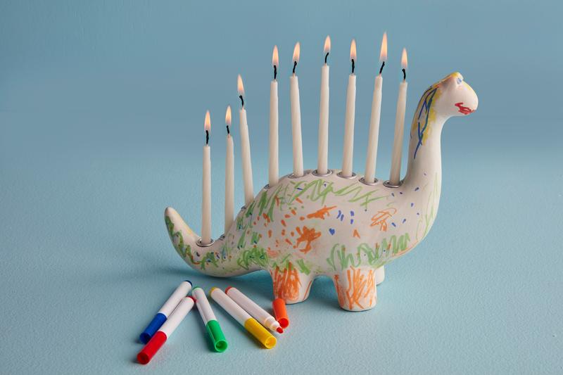 Color-Me Menorah-Saurus Set