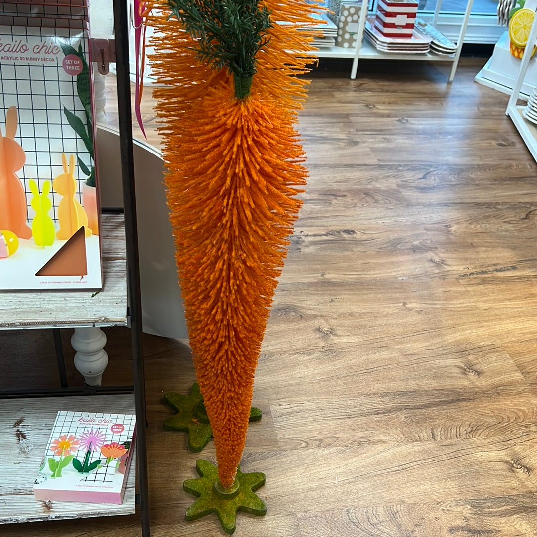 45" Standing Carrot Display