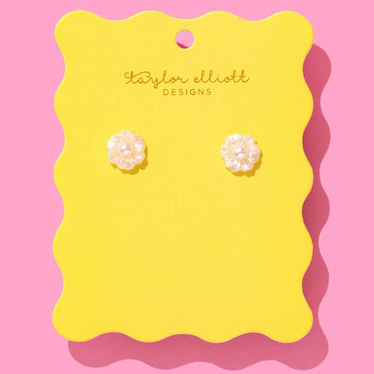 Stud Earrings | Pearl Flowers | Amelia