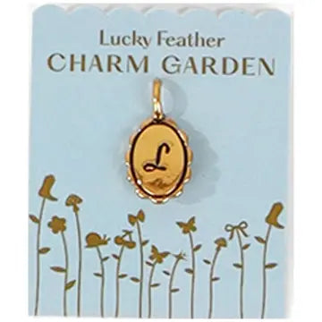 Charm Garden | Scalloped Initial | Assorted Letters