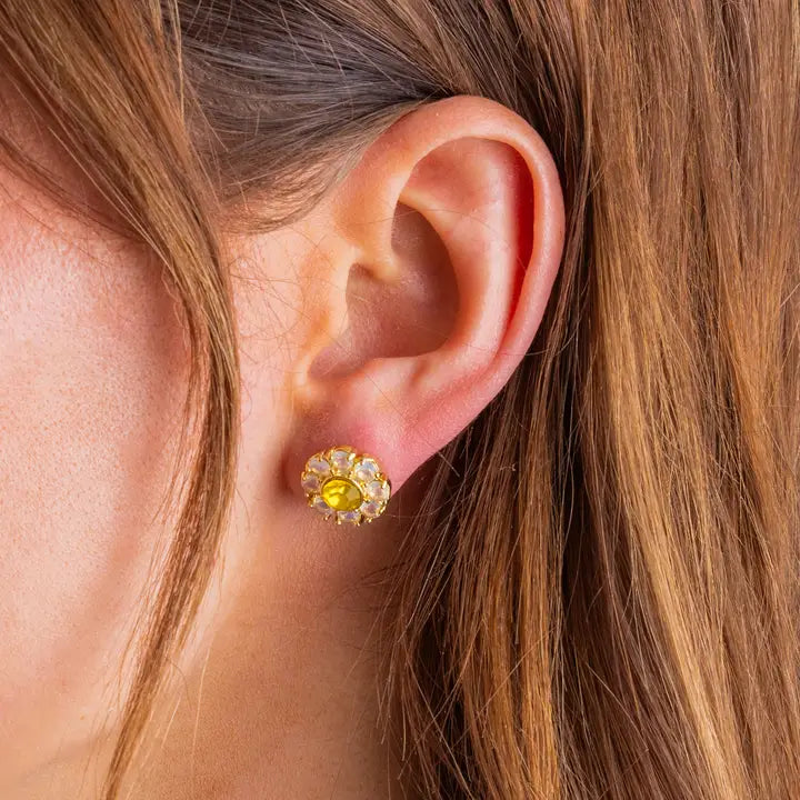 Stud Earrings | Flowers w/ Yellow Gems | Caroline