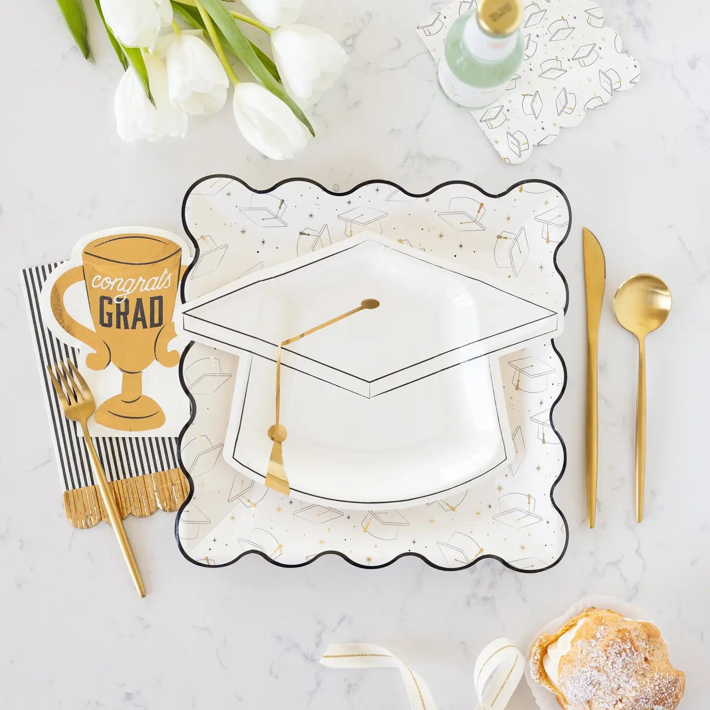 Cap Shaped Paper Plates