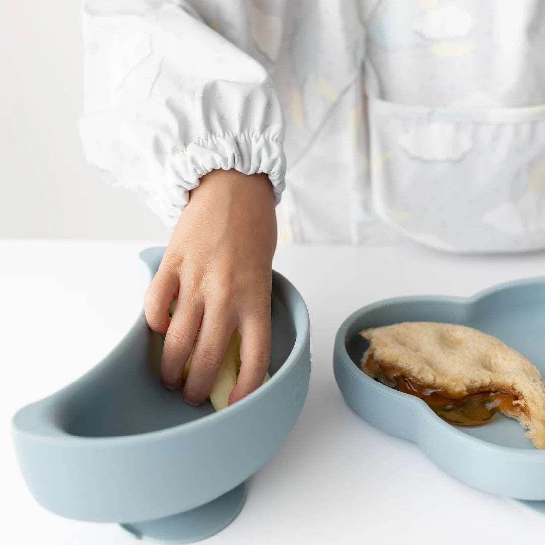 On Cloud 9 Moon Suction Bowl | Powder Blue