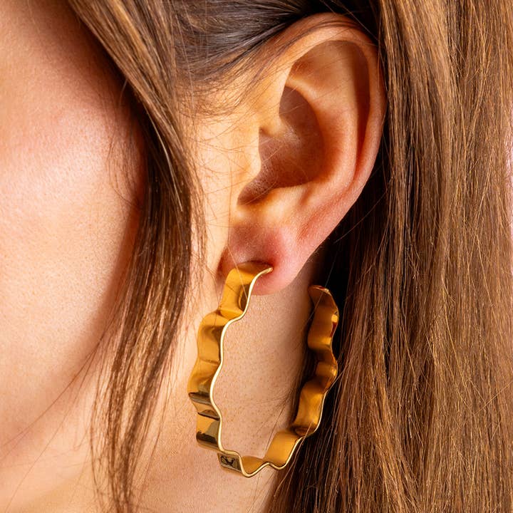 Large Hoop Earrings | Wavy Gold-Plated | Whitney