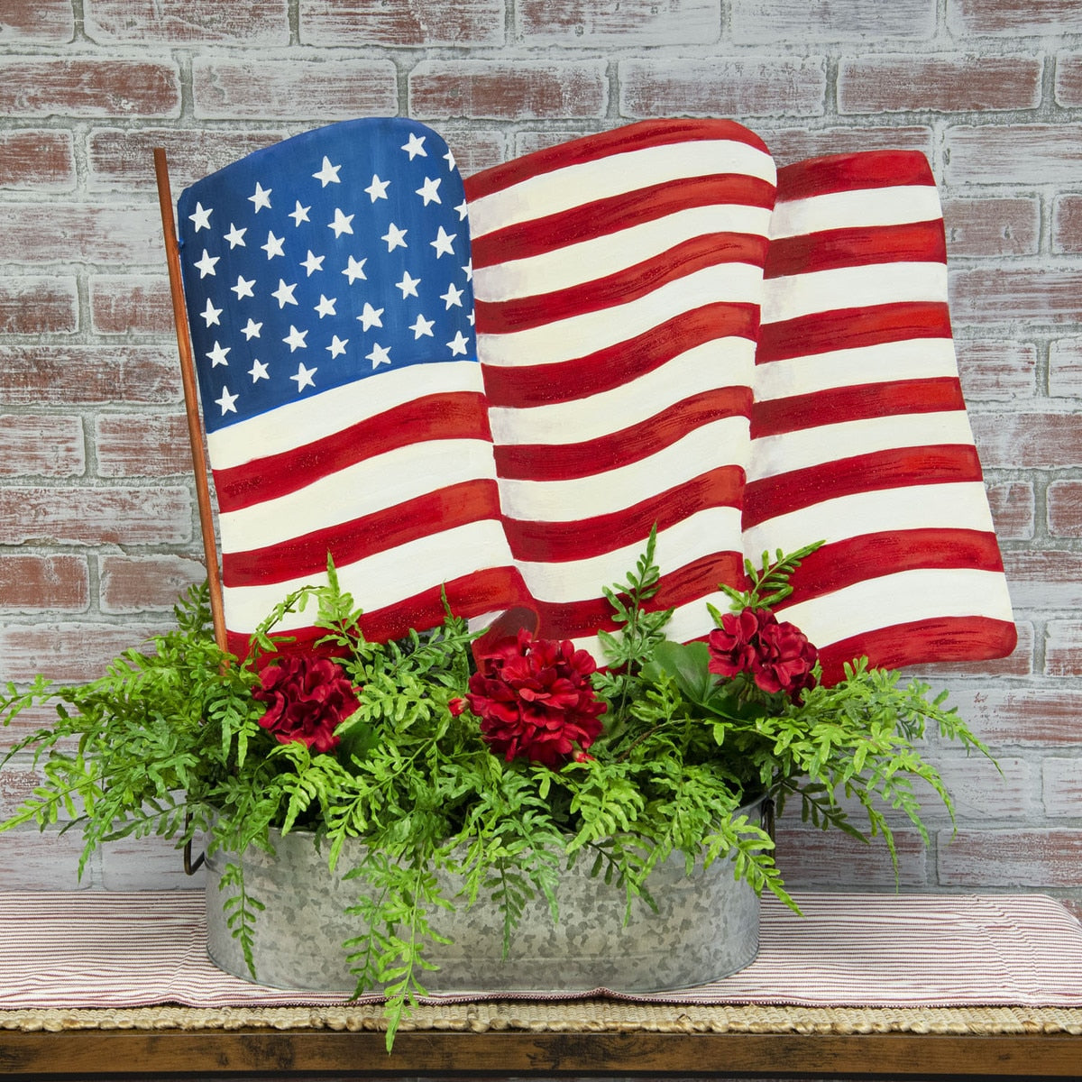 Stake/Decor | Waving American Flag