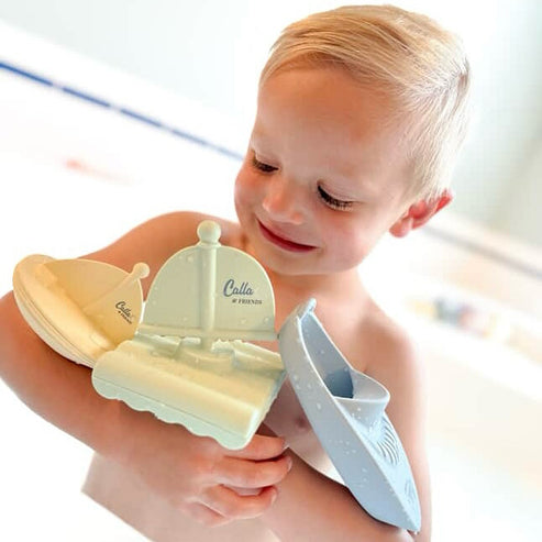 Ryder's Racing Bath Boats | Powder Blue
