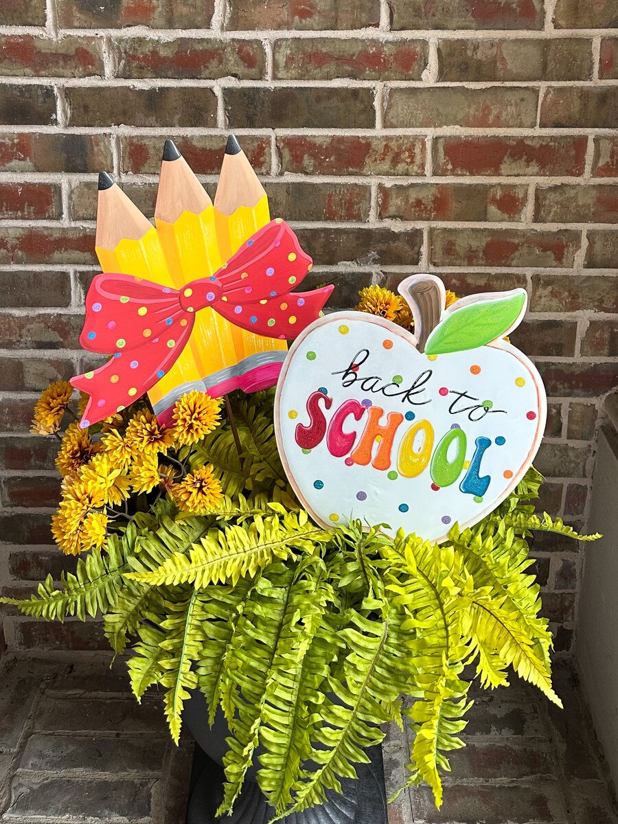 Metal Stake/Decor | Back to School Apple