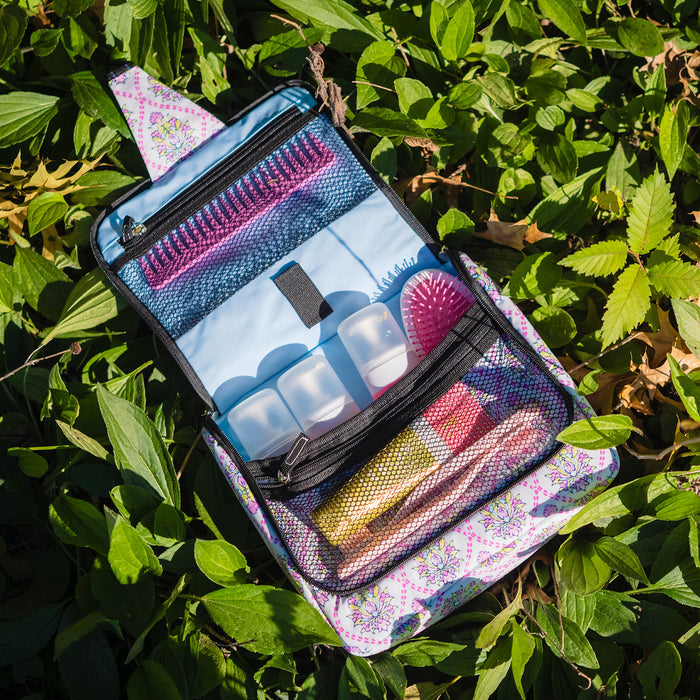 Beauty Gordito | Large Hanging Toiletry Bag | Inna Garden