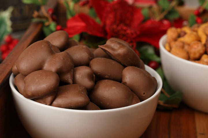 6.5oz Pouch | Milk Chocolate Covered Pecans