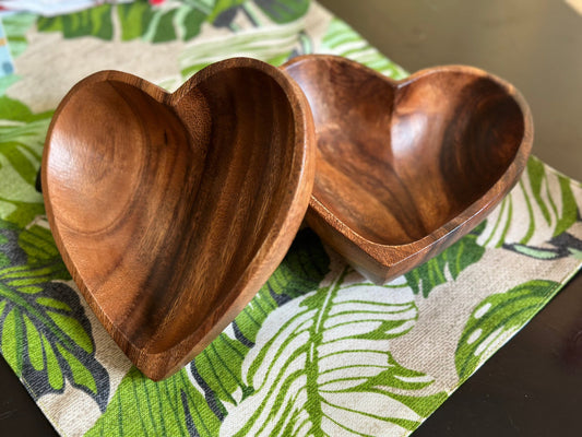 Acacia Wood Heart Shaped Bowl | Small