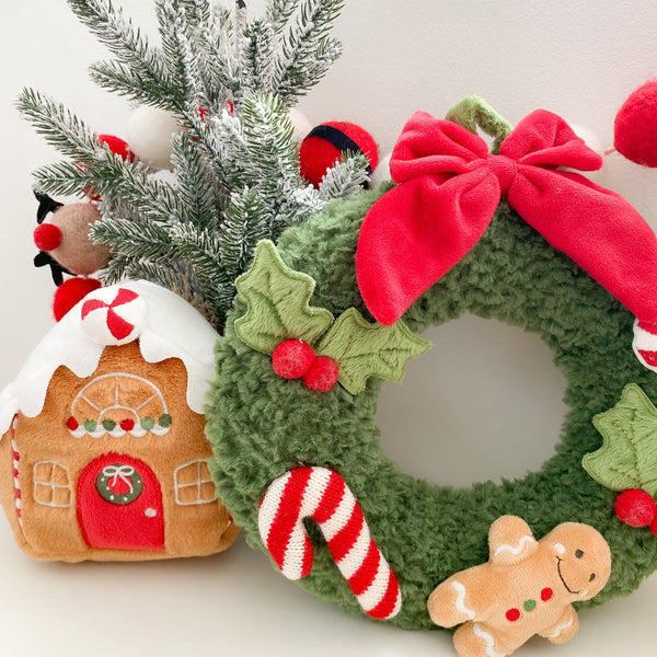 Green Festive Wreath Plush