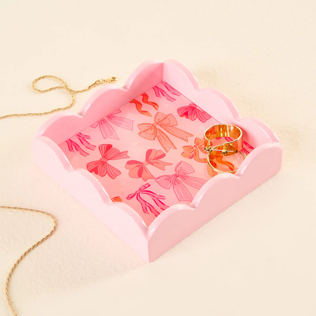 Scallop Trinket Tray | Blushing Bows