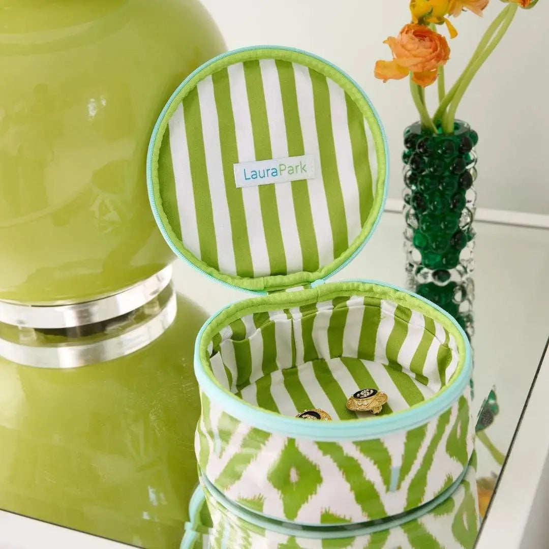 Round Jewelry Case | Petite Frond Green