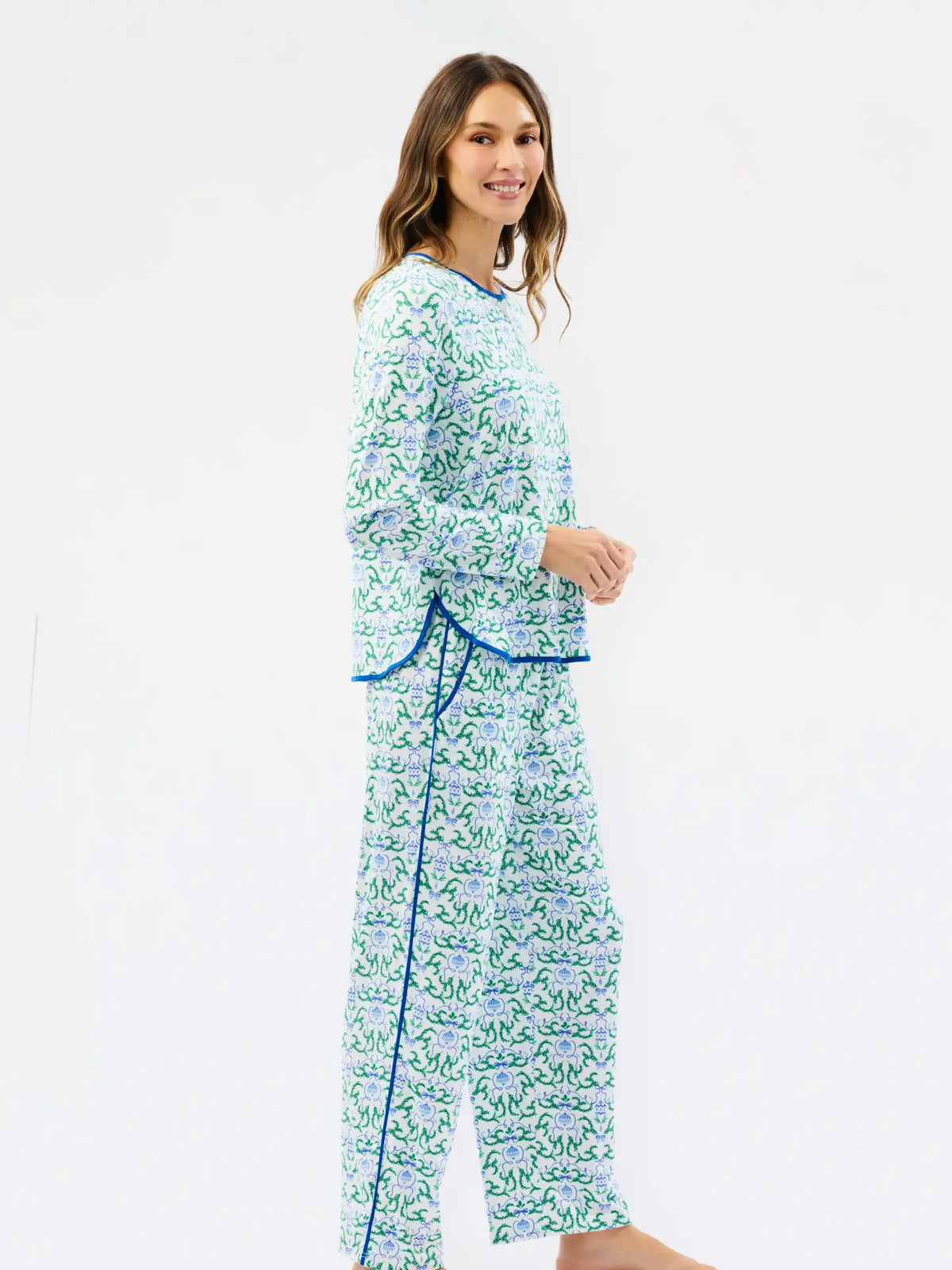Melody Full Pajama Set | Garland Tapestry